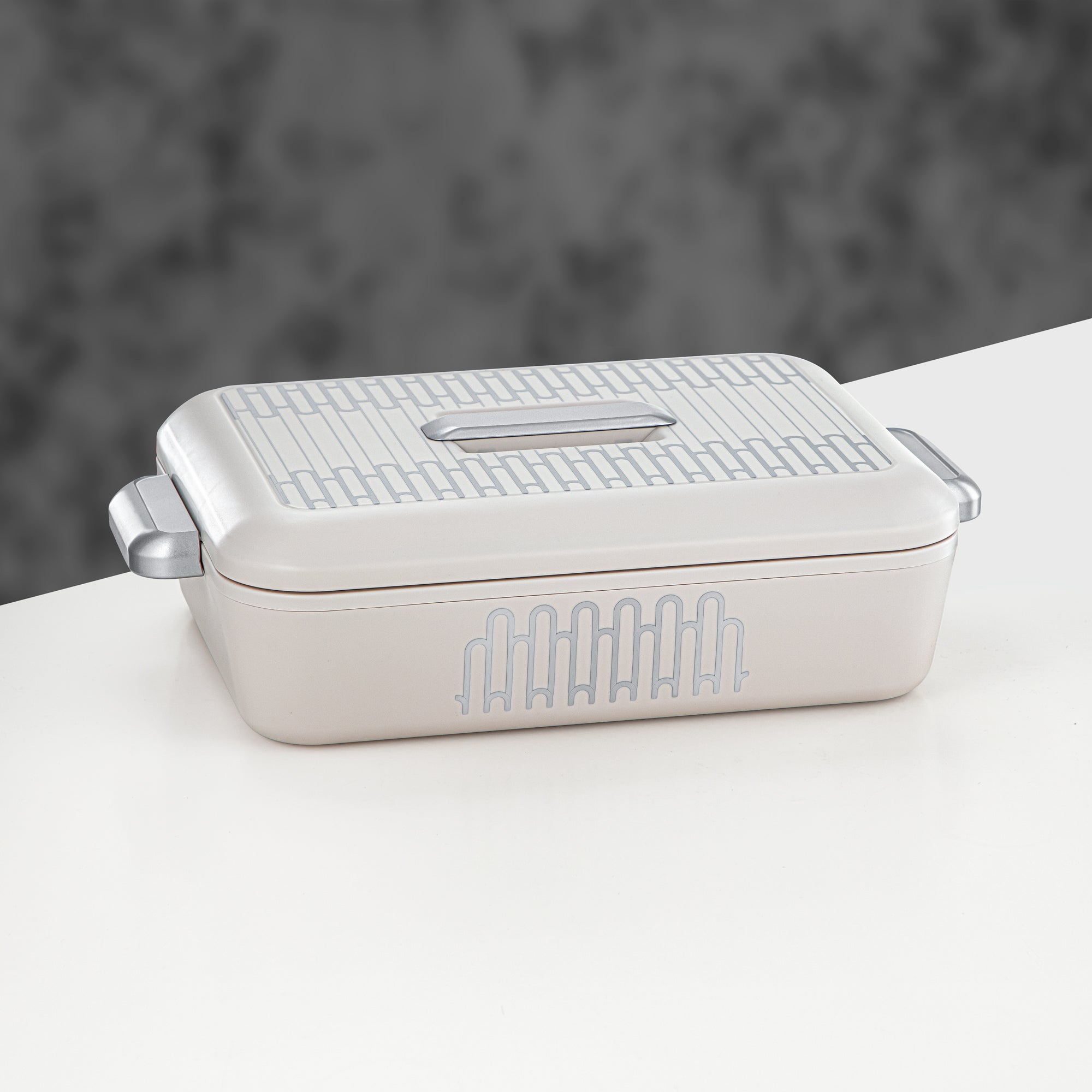 Almarjan Rectangular Hot Pot 2.8L White & Silver