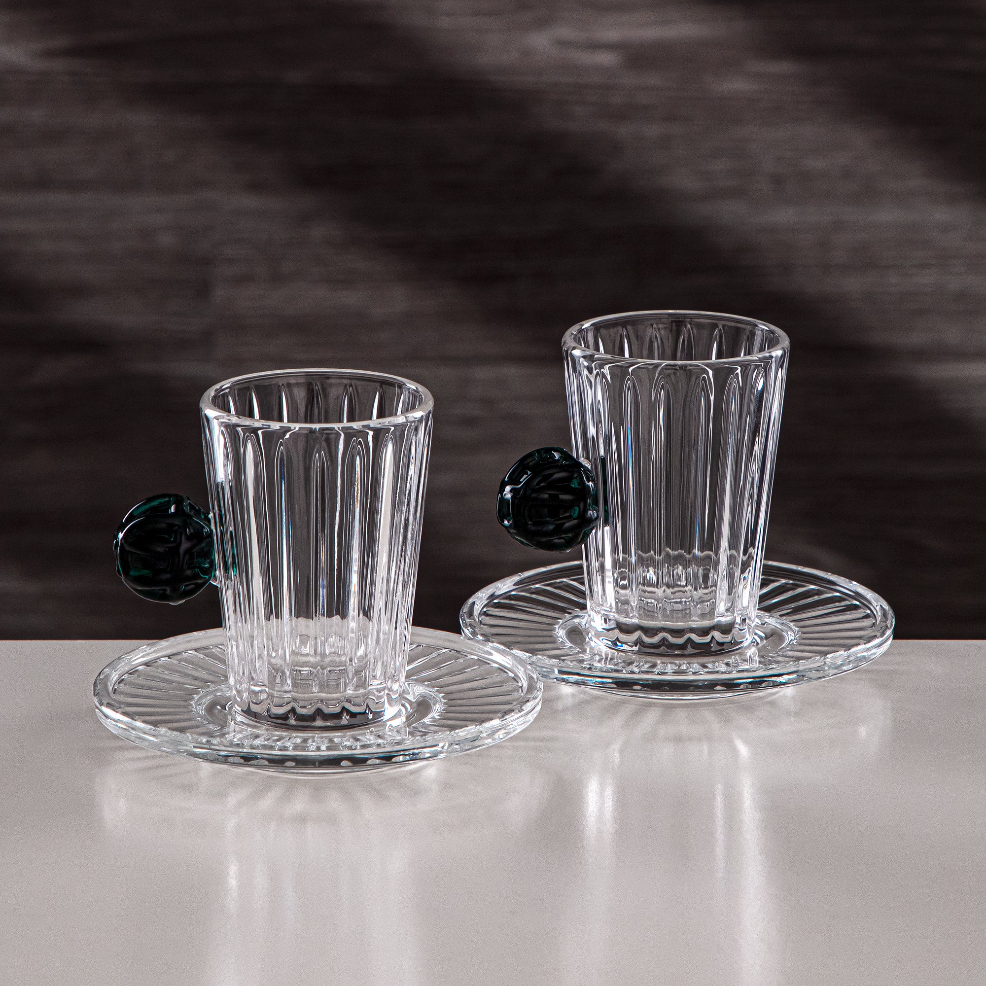 فنجان وصحن شاي المرجان شفاف مع عقدة فيروزيّة