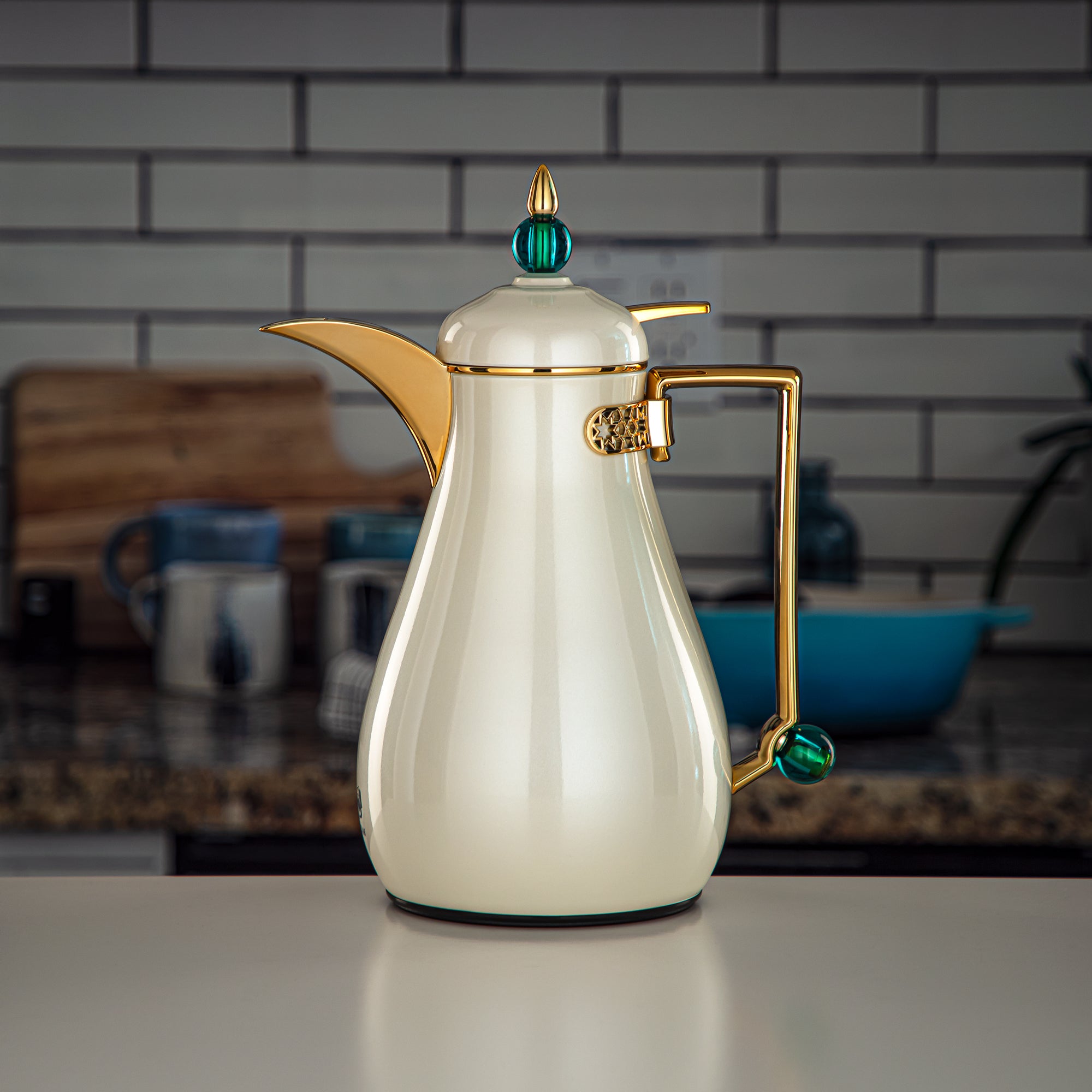 Almarjan 2 Pieces Vacuum Flask Set Pearl White & Gold - FG803-070/100 DG/PW