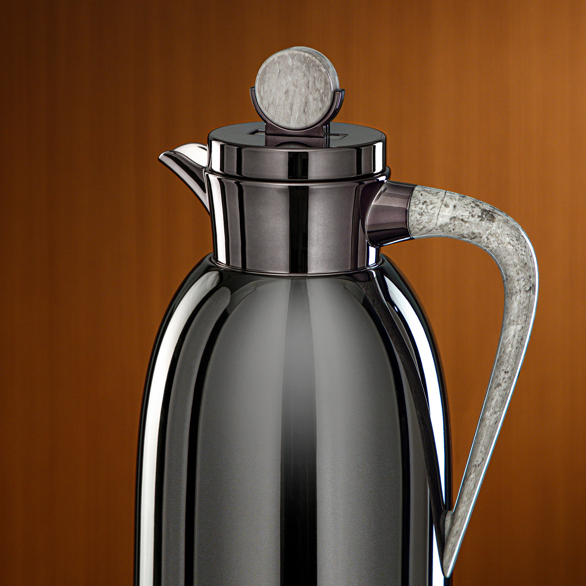 طقم ترامس المرجان 0.7 لتر و1 لتر باللون الأسود الفحمي والرخام