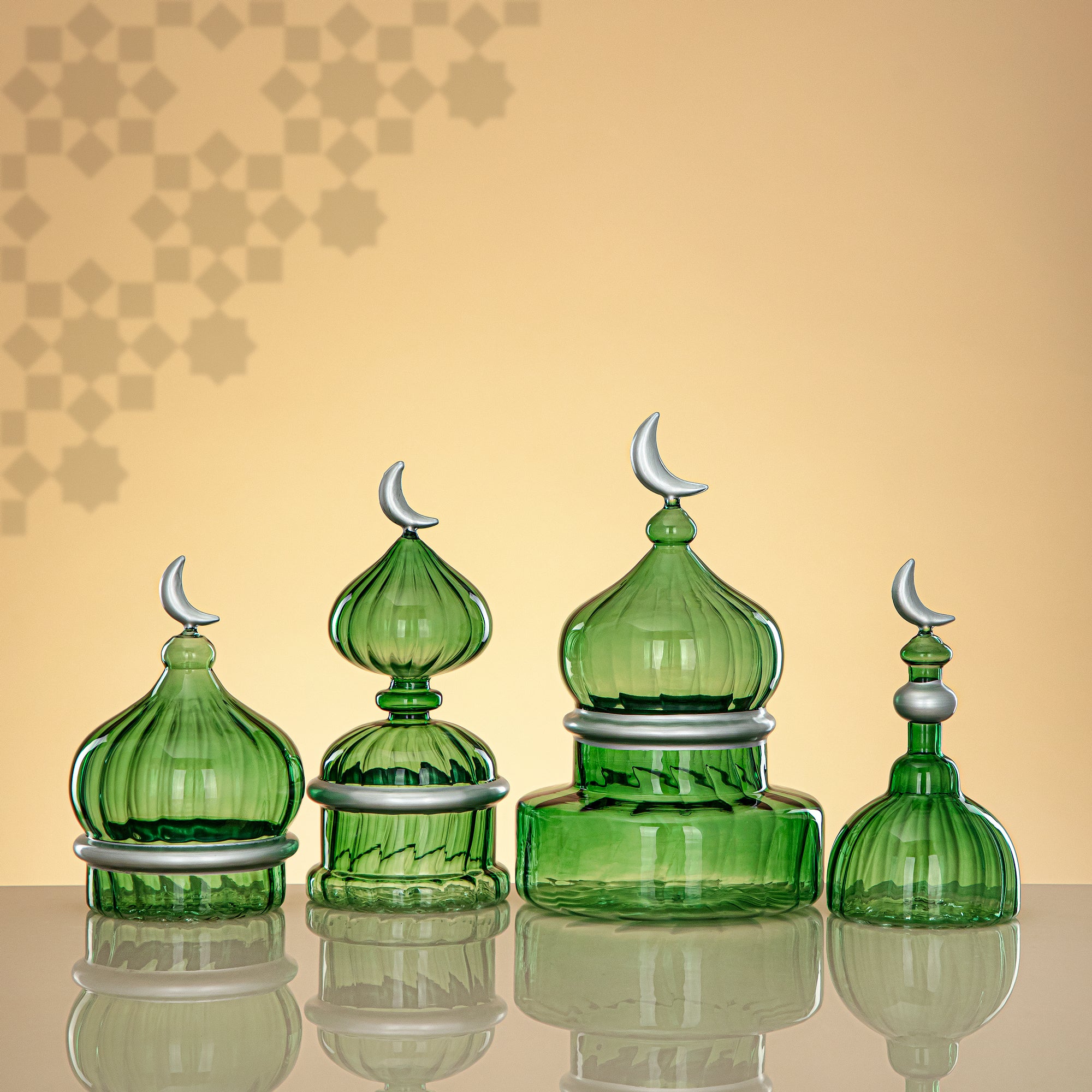 Almarjan Minaret Table Decoration 23cm x 15cm Transparent Green with Silver Lines & Crescent Moon – Noor Al Layali