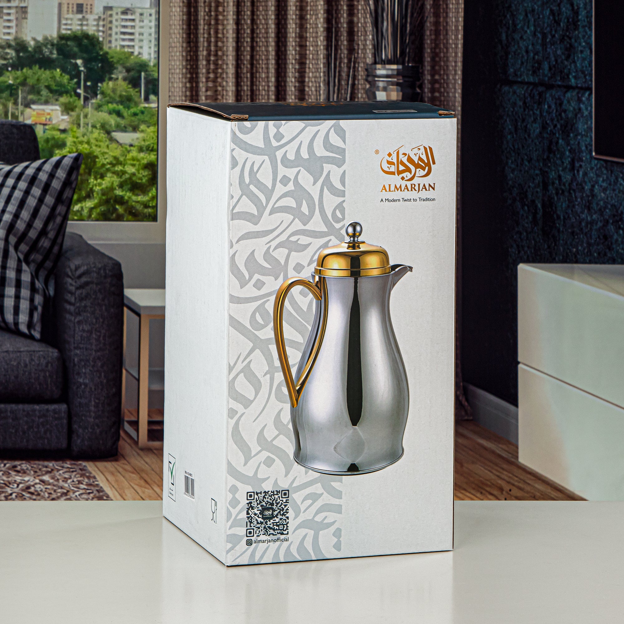 Almarjan Vacuum Flask Metal Body with Glass Liner 1.4L Silver & Gold (RPA-140-SG) – Everyday Elegance Collection