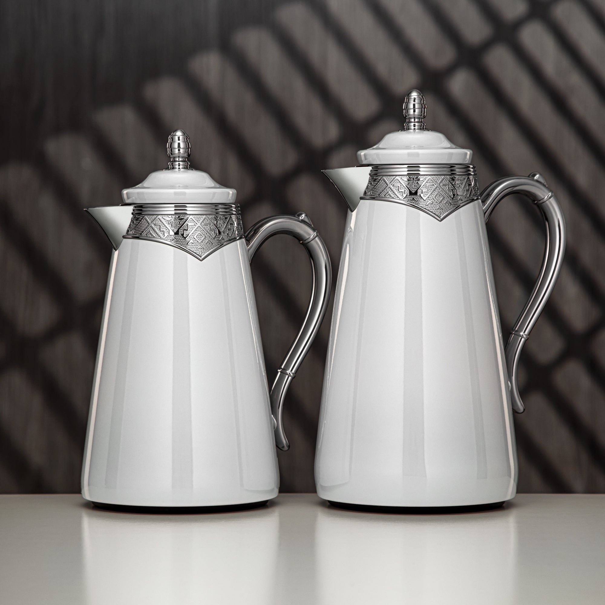 Almarjan Vacuum Flask Set 0.7L & 1L Pearl White & Silver