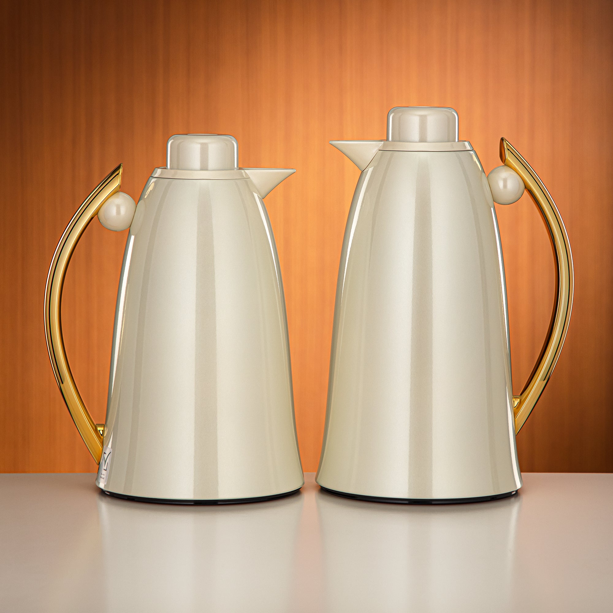 Almarjan Vacuum Flask Set 0.7L & 1L Pearl White & Gold