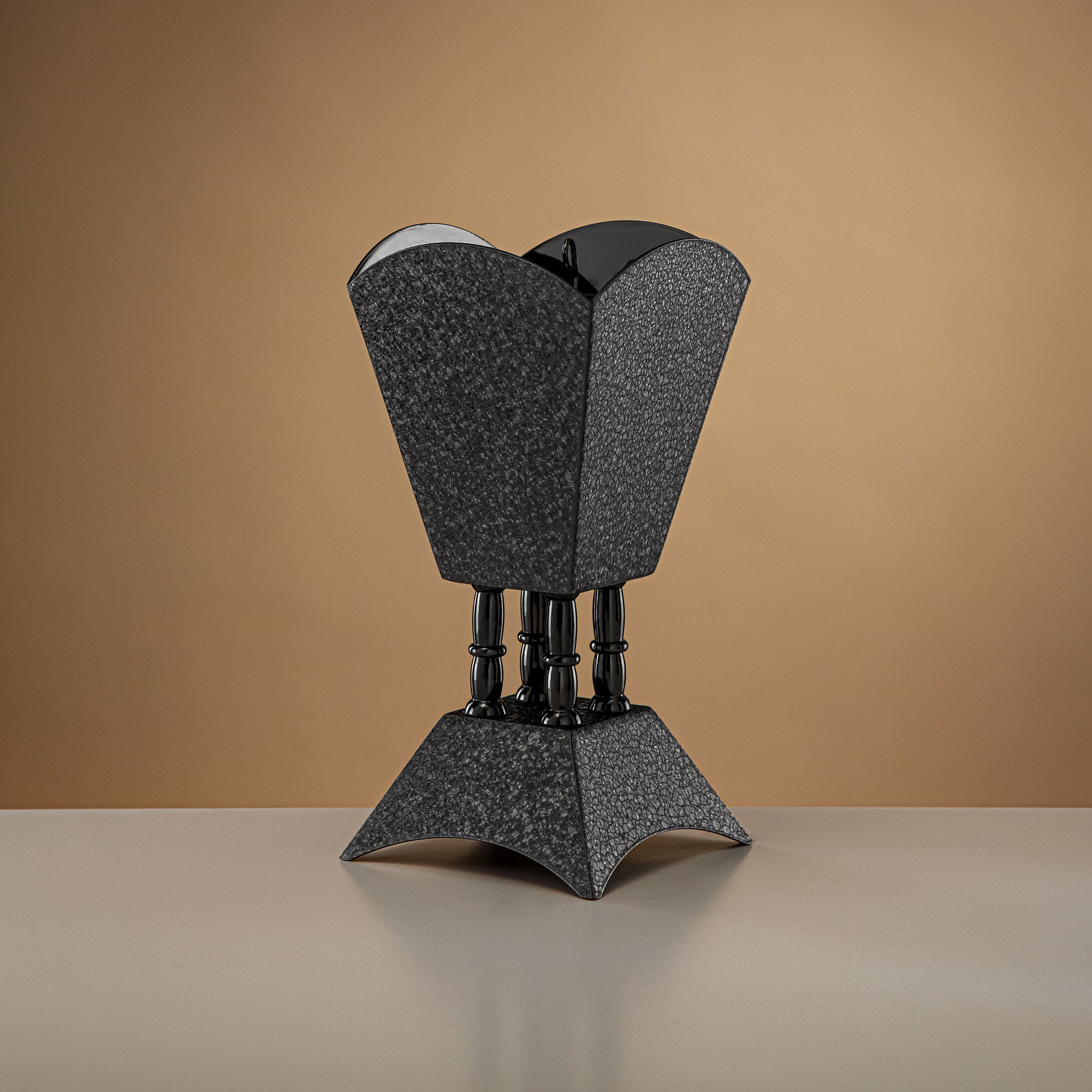 مبخرة المرجان سوداء 23.5 سم