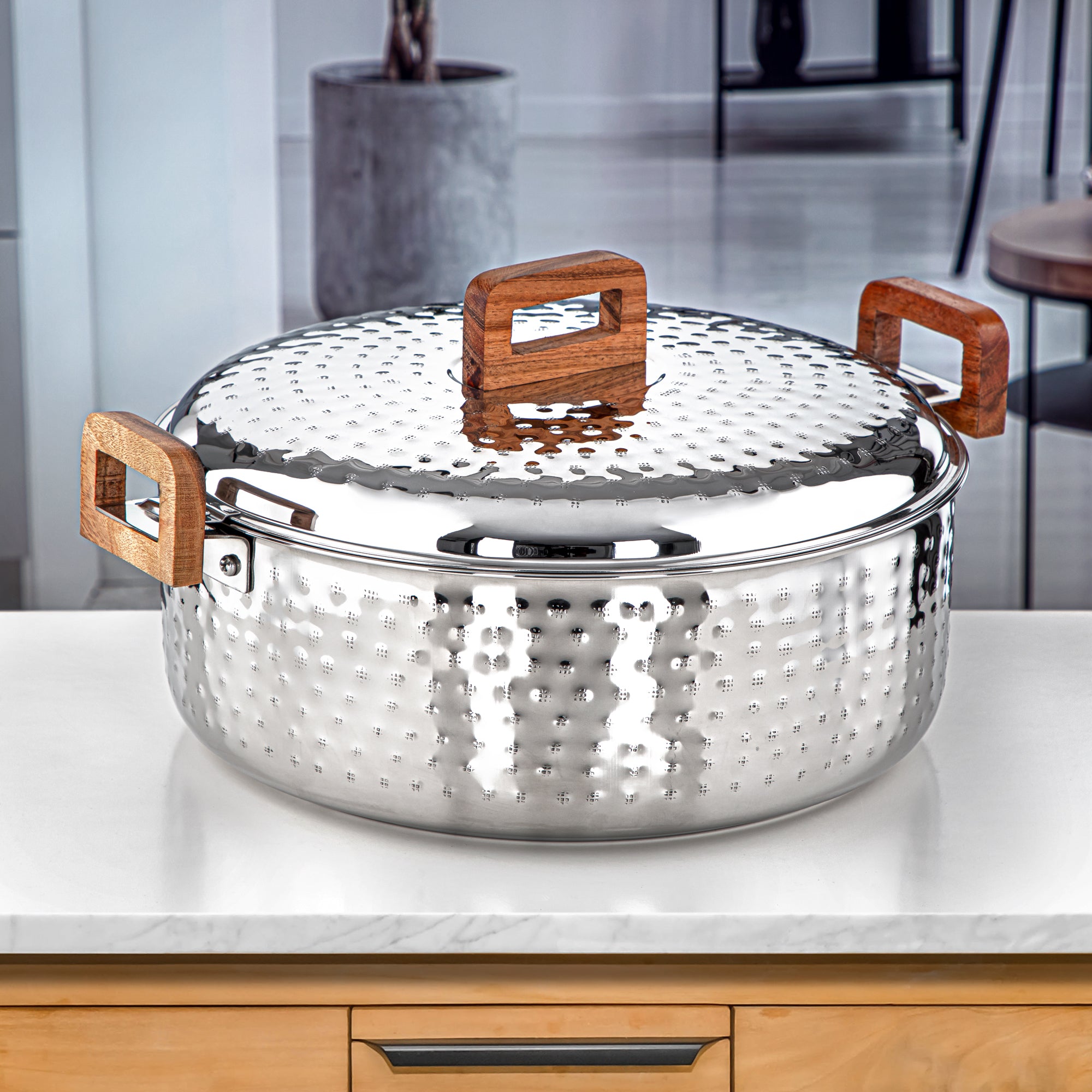 Almarjan 8000 ML Larin Collection Stainless Steel Hot Pot Silver & Wood - H24M7