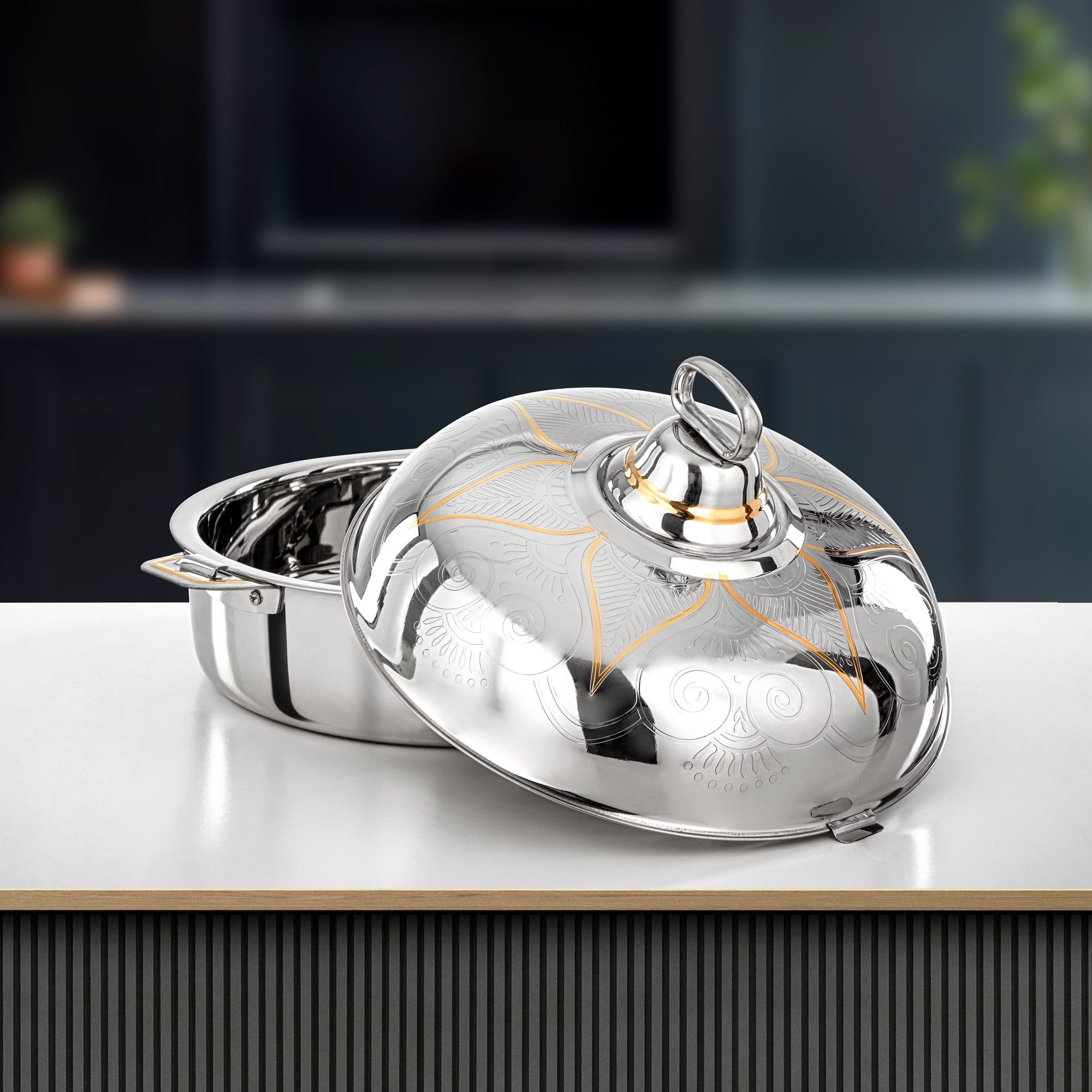 حرارات المرجان ٣٥ سم فضي وذهبي